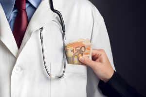 laboratoire-pharmaceutique-medecin-cadeaux-contrats-remuneration-lobbying-montant