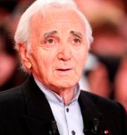 Aznavour "va bien et chantera ce soir"